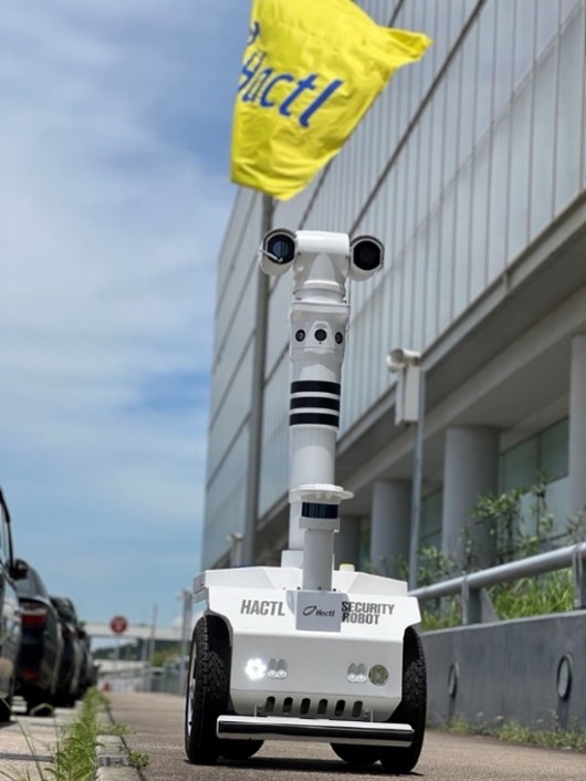 20250408_patrol-robots.jpg